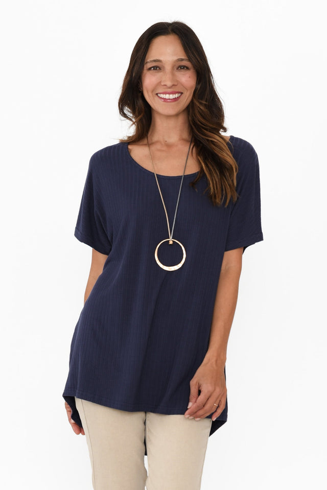 alt text|model:Cara image 2