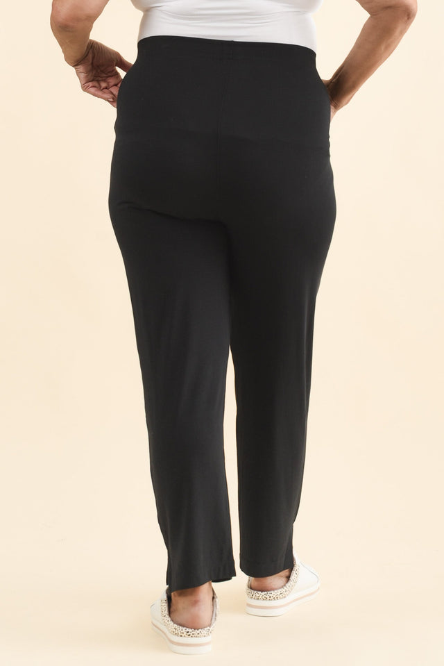 Dana Black Micro Modal Pants,Brunette model,alt text|model:Pilita image 12