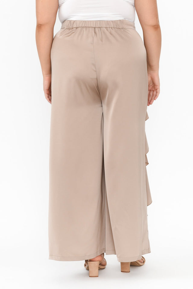 Dancer Taupe Ruffle Pants,Brunette model,alt text|model:Gabby image 11