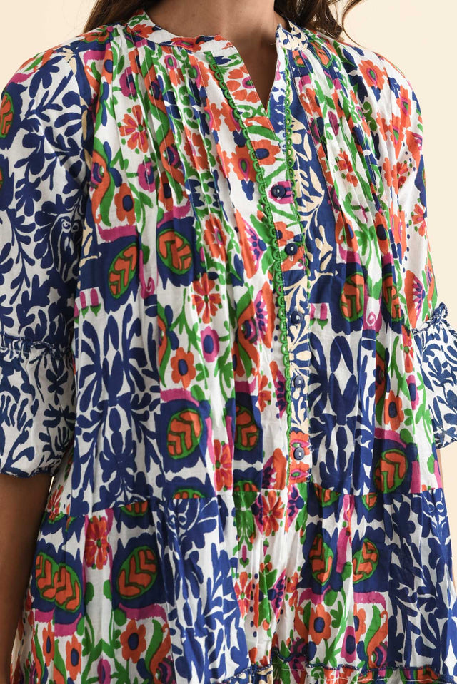 alt text|model:Cara image 6