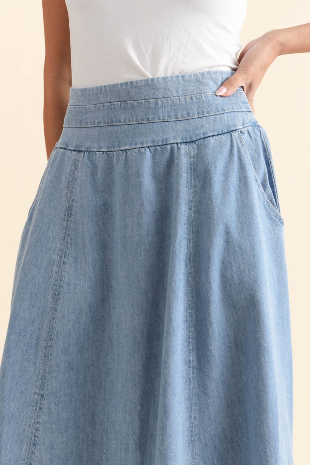 Darcy Light Wash Denim Skirt,Brunette model,alt text|model:MJ image 6