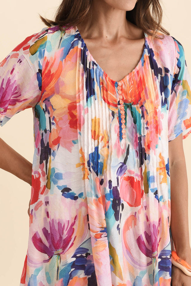 alt text|model:Cara image 7