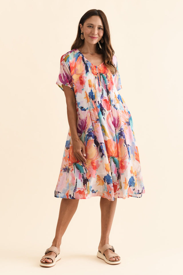 alt text|model:Cara image 7