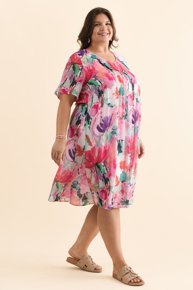 Debbie Pink Floral Pleated Dress,Brunette model,alt text|model:Gabby image 11