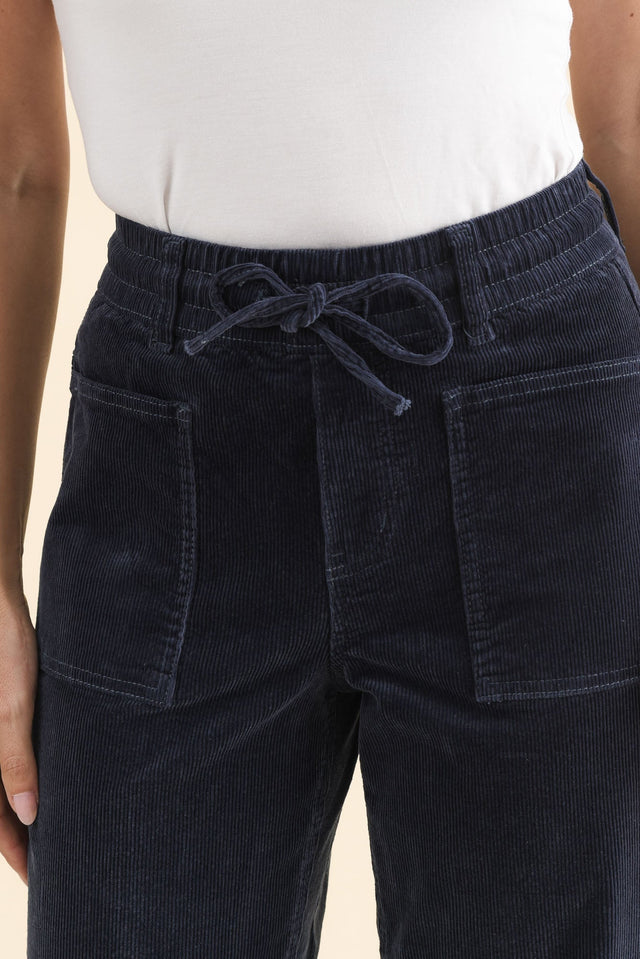 Denny Navy Corduroy Barrel Jeans,Brunette model,alt text|model:MJ image 7