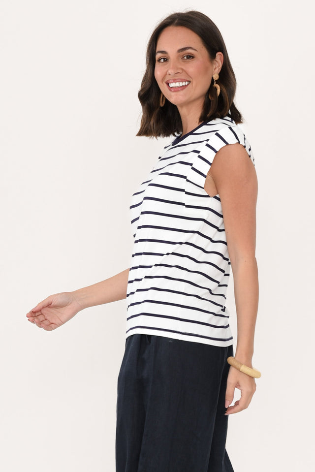 alt text|model:MJ image 4