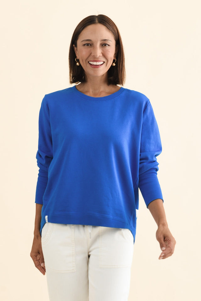 alt text|model:Cara image 1