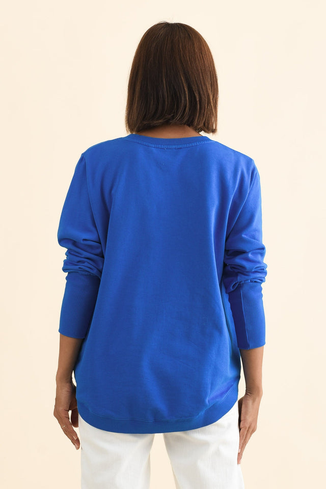 alt text|model:Cara image 4