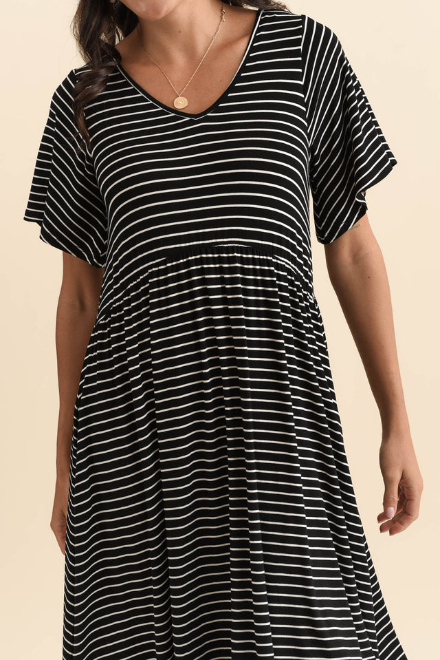 Donna Black Stripe Gathered Dress,Brunette model,alt text|model:Brontie image 6