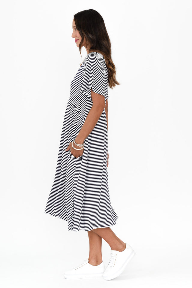 alt text|model:Cara image 5