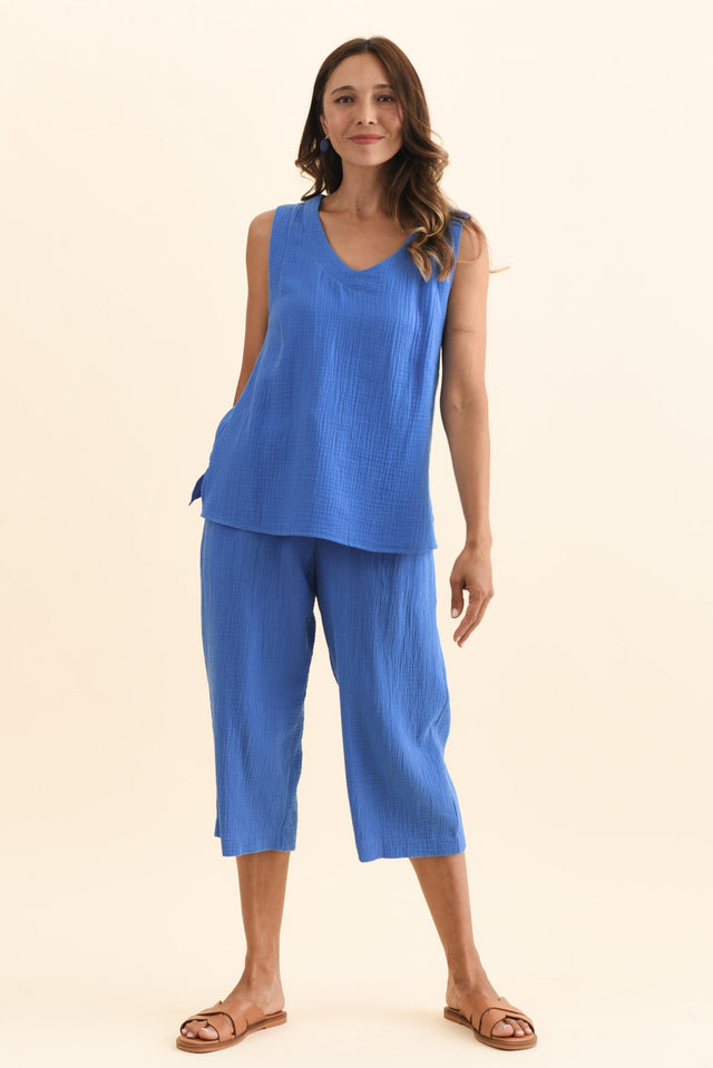 Harvey Cobalt Cotton Cheesecloth Cropped Pants,Brunette model,alt text|model:Cara image 8