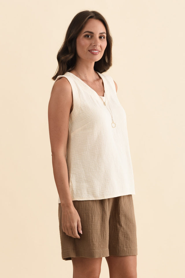 Dorey Cream Cotton Cheesecloth Tank,Brunette model,alt text|model:MJ image 5