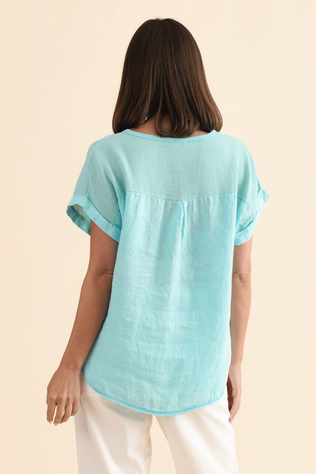 alt text|model:MJ image 5