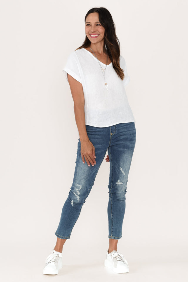 alt text|model:Cara image 9