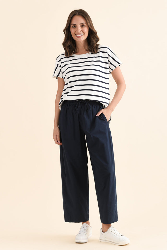 Drift Navy Barrel Drawstring Pants,Full Body,Brunette model,alt text|model:MJ image 6