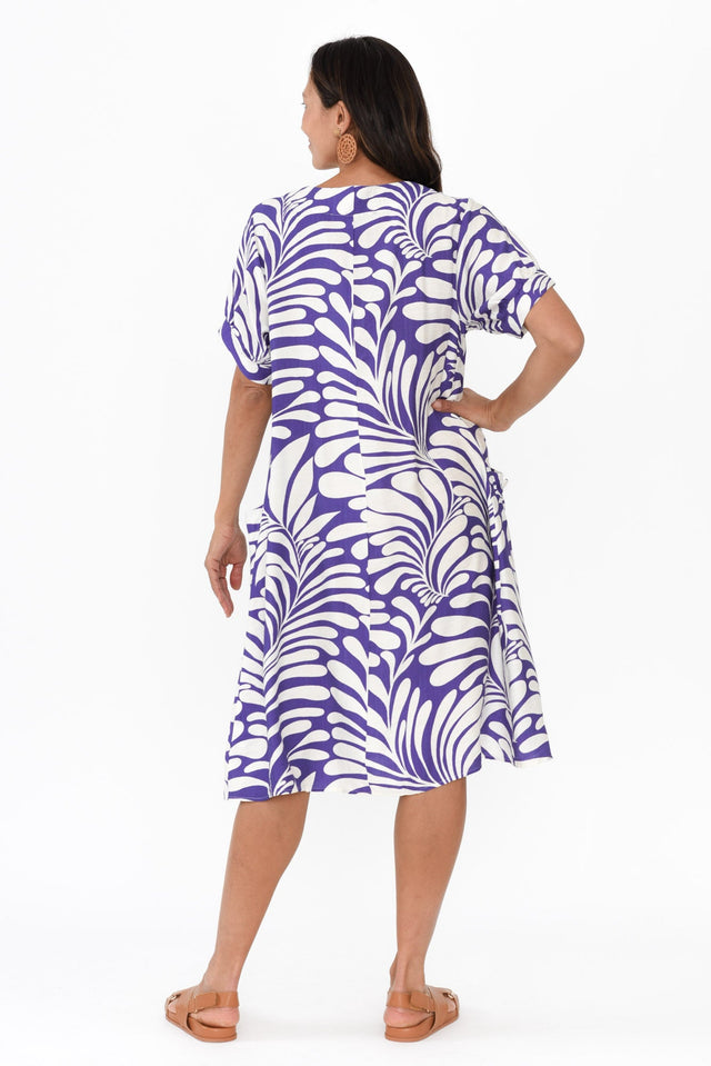 Dulce Blue Swirl Pocket Dress,Brunette model,alt text|model:Cara image 5