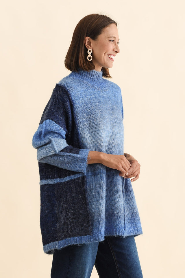Eclipse Blue Splice Knit Jumper,Brunette model,alt text|model:Cara image 4