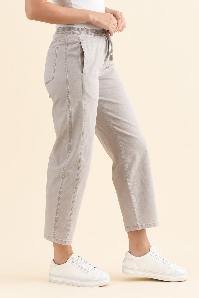 Eleanor Washed Natural Drawstring 7/8 Pants,Side,Brunette model,alt text|model:MJ image 3