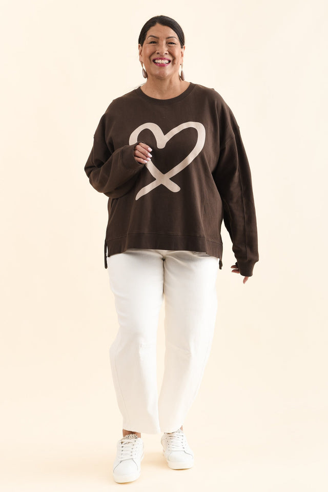BB Barrel White Jeans,Full Body,Brunette model,alt text|model:Pilita image 10