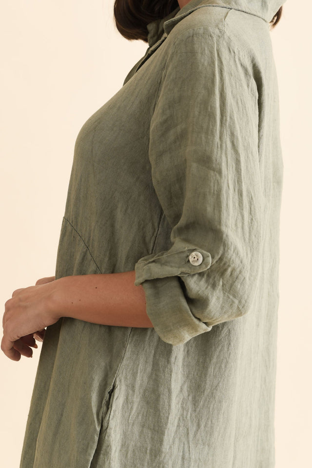 alt text|model:MJ image 5