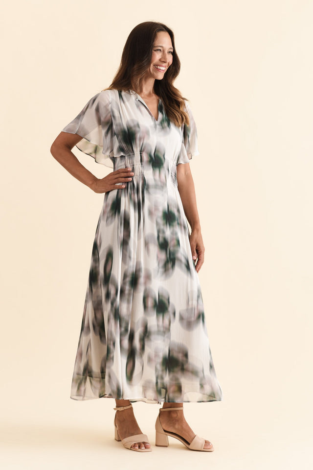 alt text|model:Cara image 4