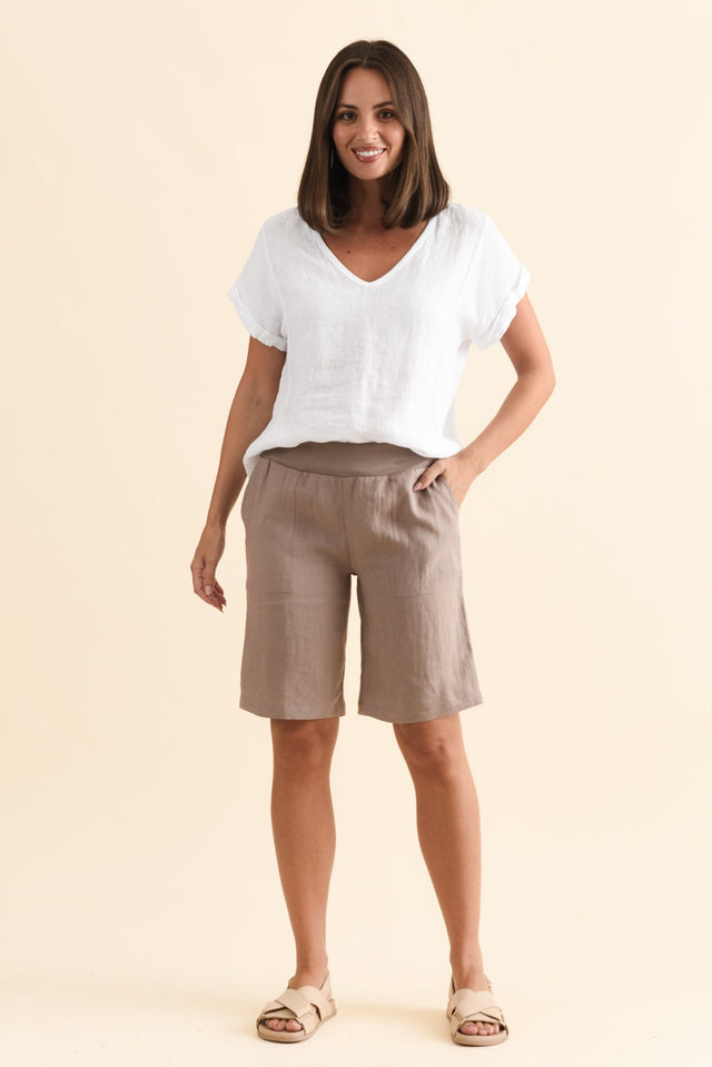 alt text|model:MJ image 7