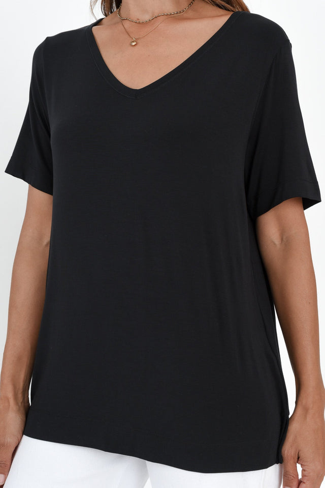 alt text|model:Cara image 6