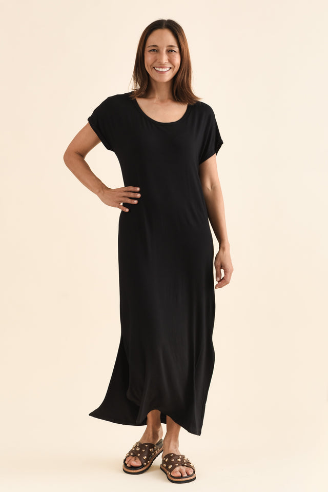 Elsie Black Bamboo Dress,Full Body,Brunette model,alt text|model:Cara