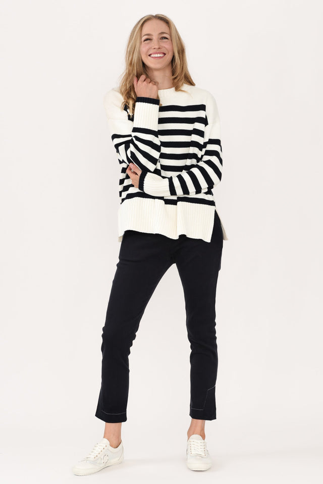 alt text|model:Anthea image 6