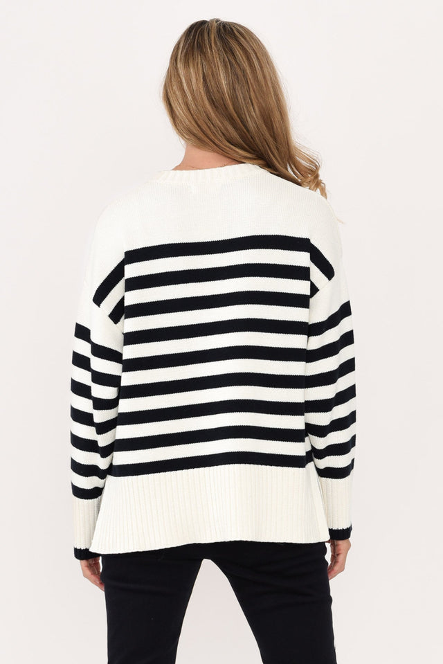 alt text|model:Anthea image 4