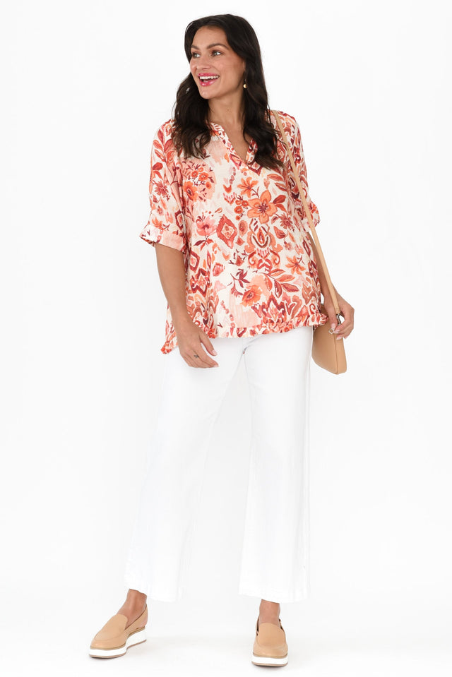 alt text|model:Brontie image 3