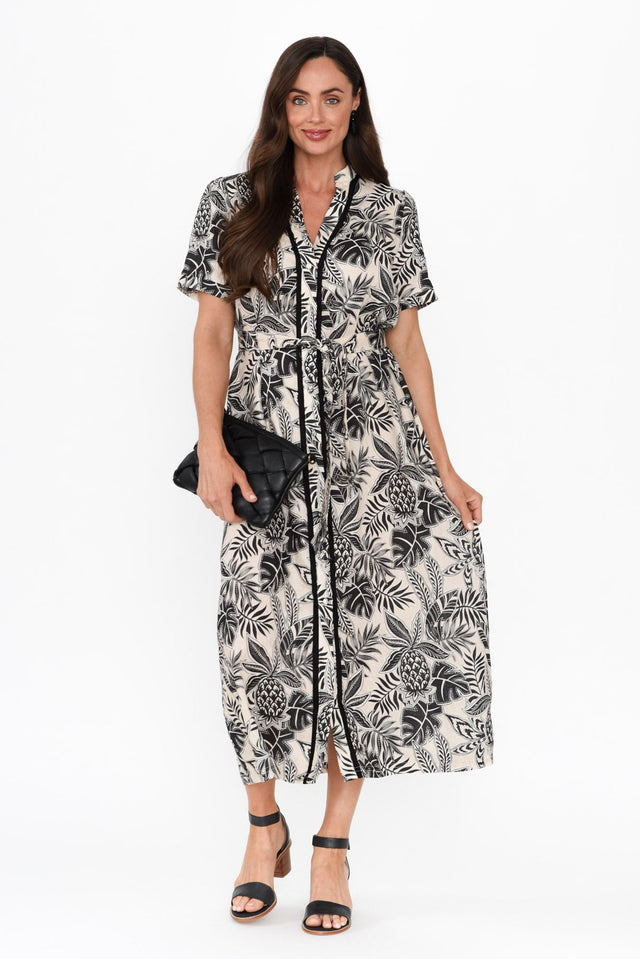 Essadora Black Leaf Linen Dress,Brunette model,alt text|model:Elouise