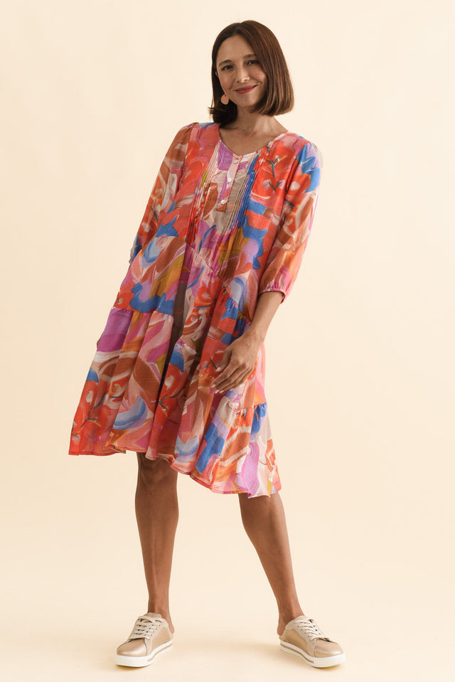 Esta Rust Abstract Sleeved Dress,Brunette model,alt text|model:Cara image 7