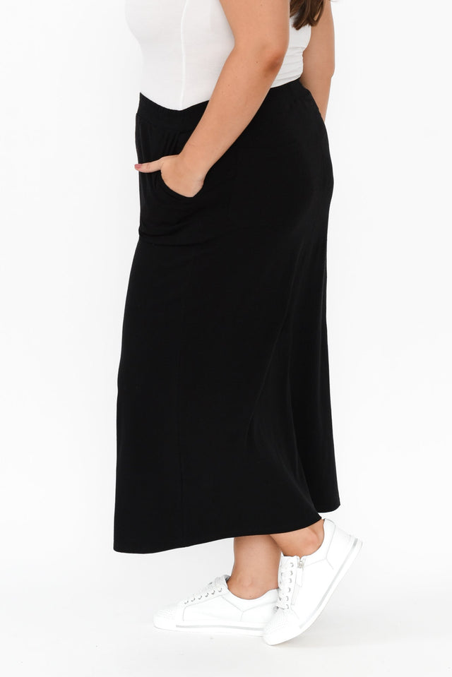 Etta Black Cotton Pocket Skirt,Brunette model,alt text|model:Gabby image 10