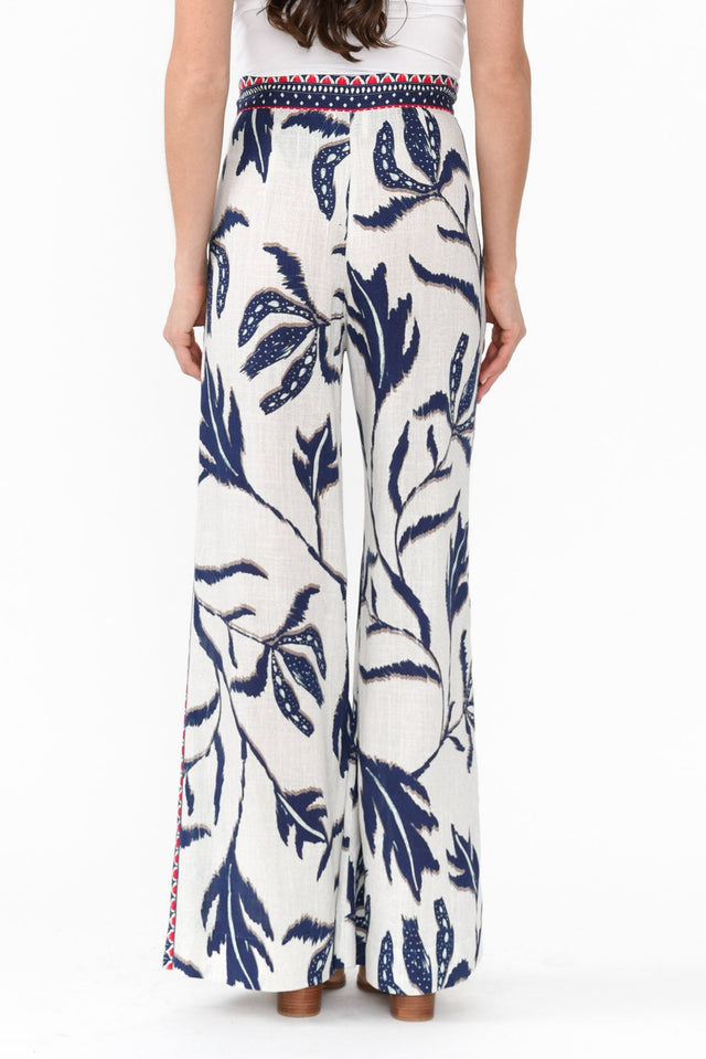 alt text|model:Elouise image 6