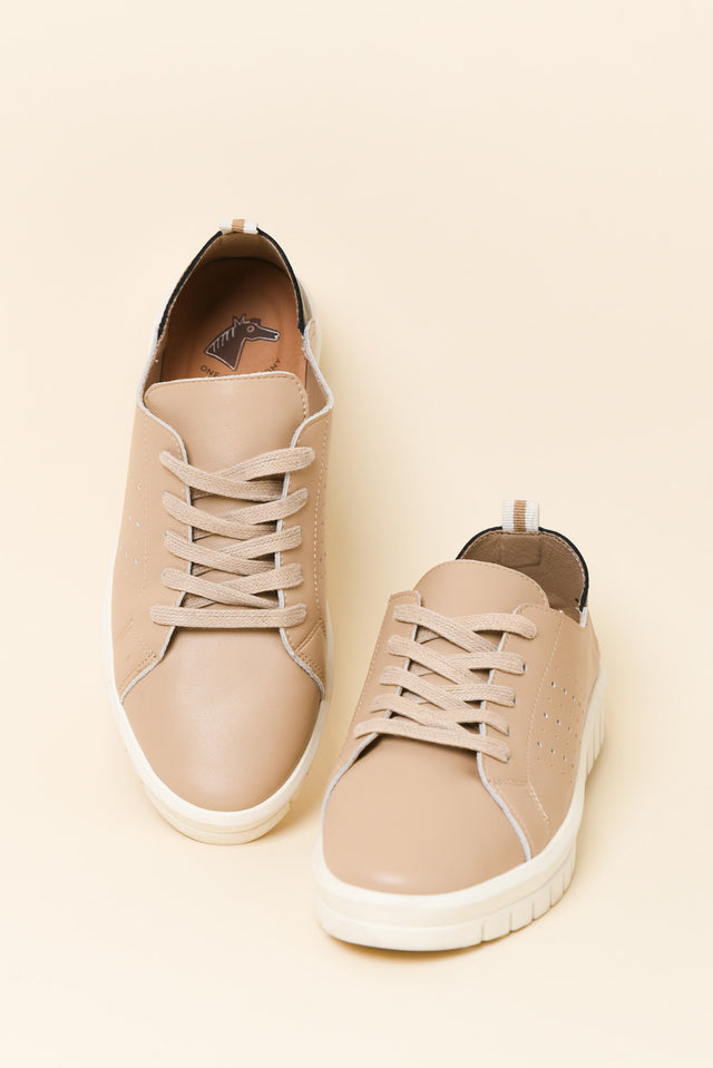 Exit Beige Leather Sneaker
