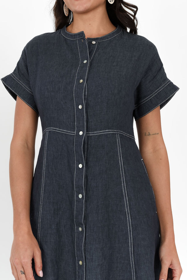 alt text|model:Brontie image 6