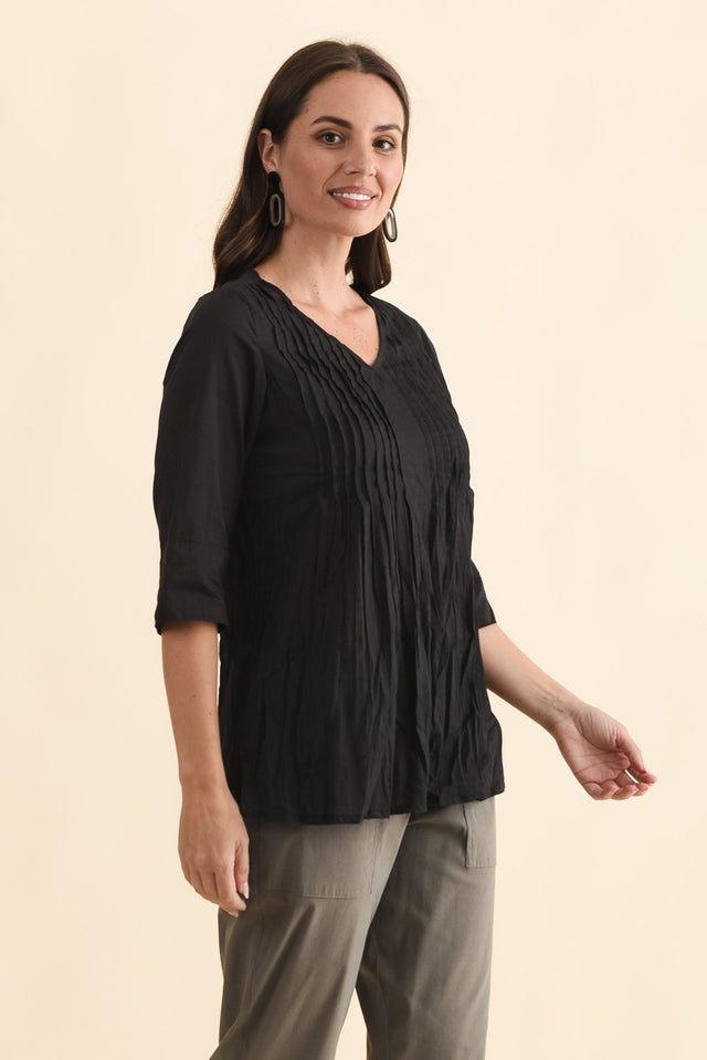 Fia Black Sleeved Crinkle Cotton Top,Brunette model,alt text|model:MJ image 5
