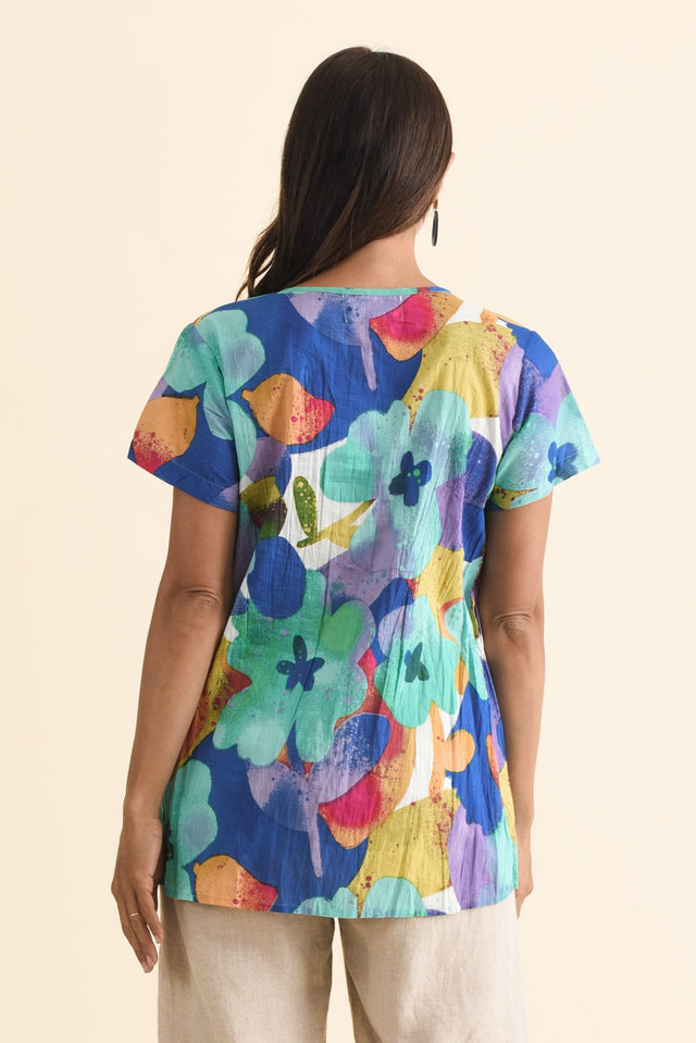 alt text|model:Cara image 5