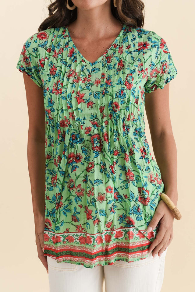 Fia Mint Garden Crinkle Cotton Top,Brunette model,alt text|model:MJ image 7