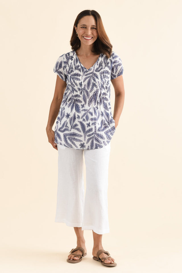 Fia Navy Garden Crinkle Cotton Top,Full Body,Brunette model,alt text|model:Cara image 6