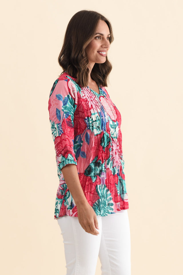 Fia Pink Abstract Sleeved Crinkle Cotton Top,Brunette model,alt text|model:MJ image 4