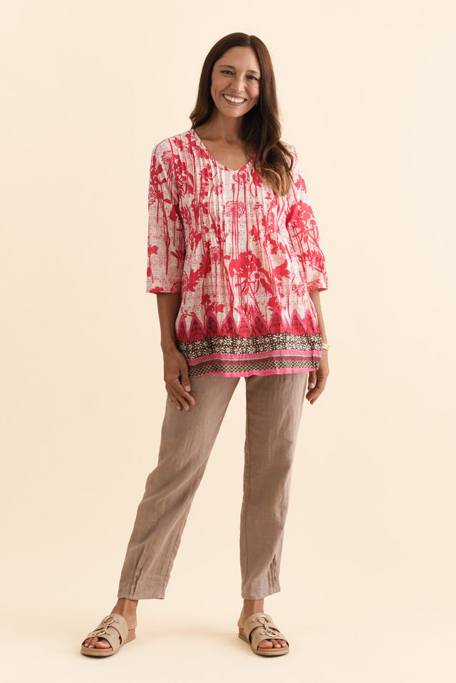 alt text|model:Cara image 6