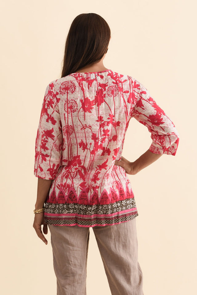 Fia Pink Dandelion Sleeved Crinkle Cotton Top,Brunette model,alt text|model:Cara image 6