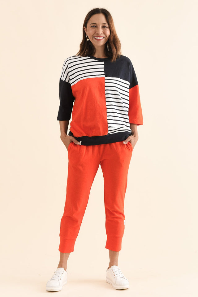Fig Navy Contrast Cotton Sweat,Full Body,Brunette model,alt text|model:Cara image 6