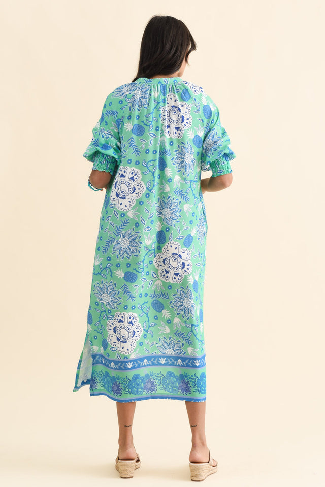 alt text|model:Brontie image 6