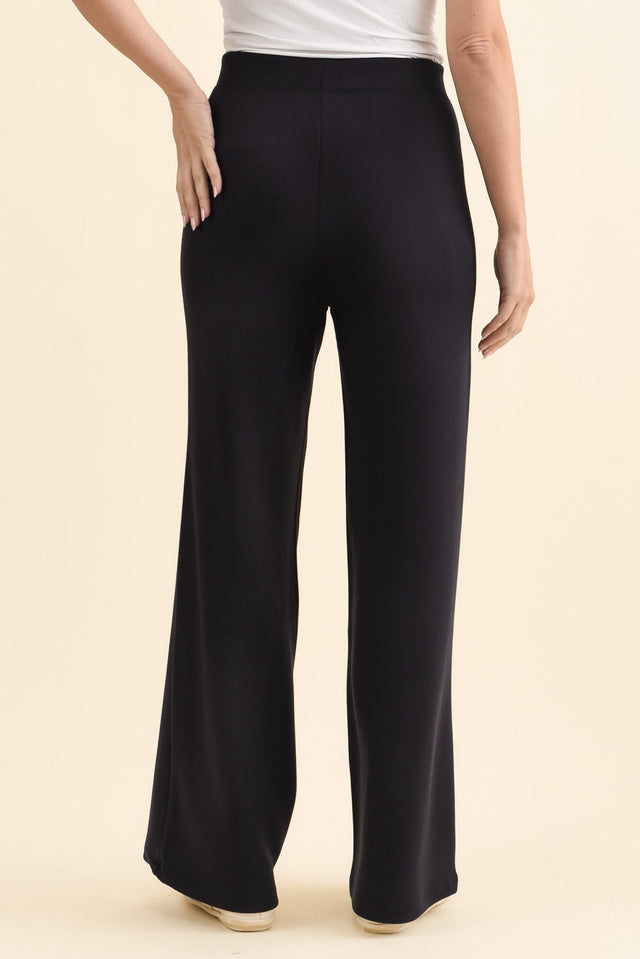 Freedom Dark Navy Wide Leg Pants,Brunette model,alt text|model:MJ image 5