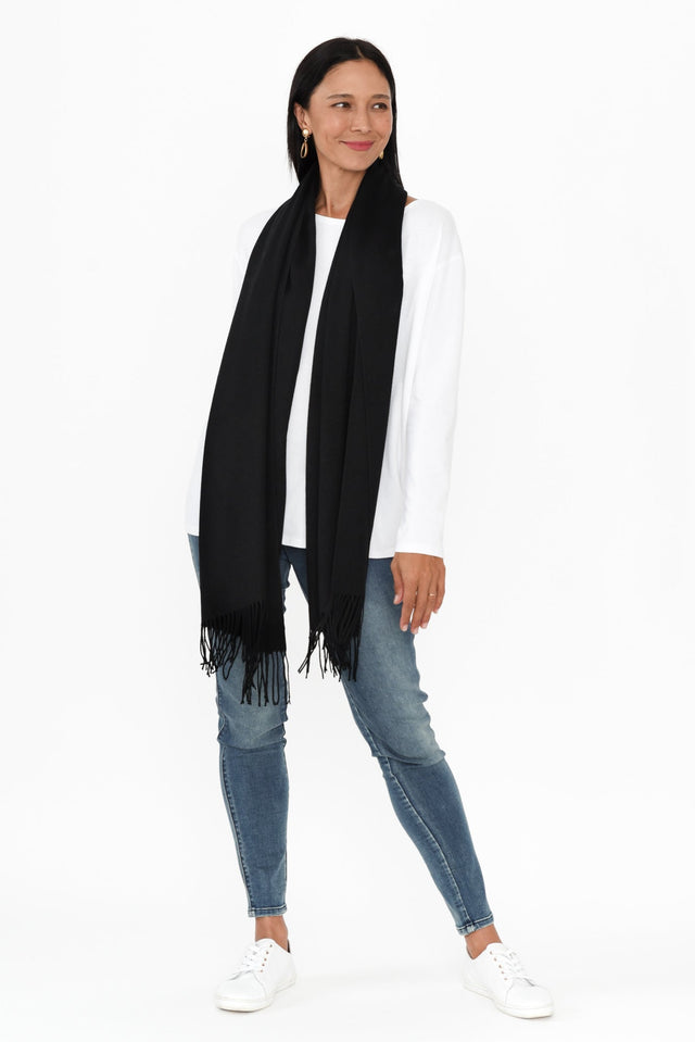 alt text|model:Cara image 2