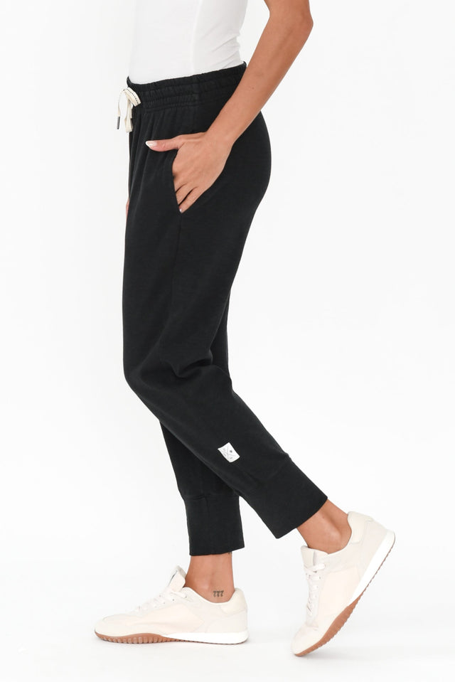 alt text|model:Brontie image 3