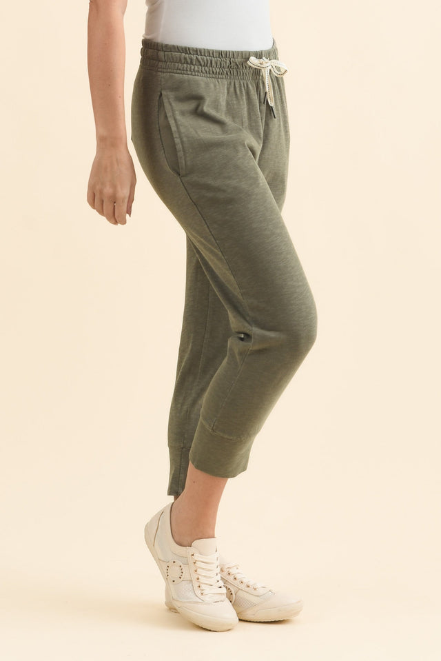 Fundamental Brunch Khaki Cotton Sweatpants,Brunette model,alt text|model:MJ image 4